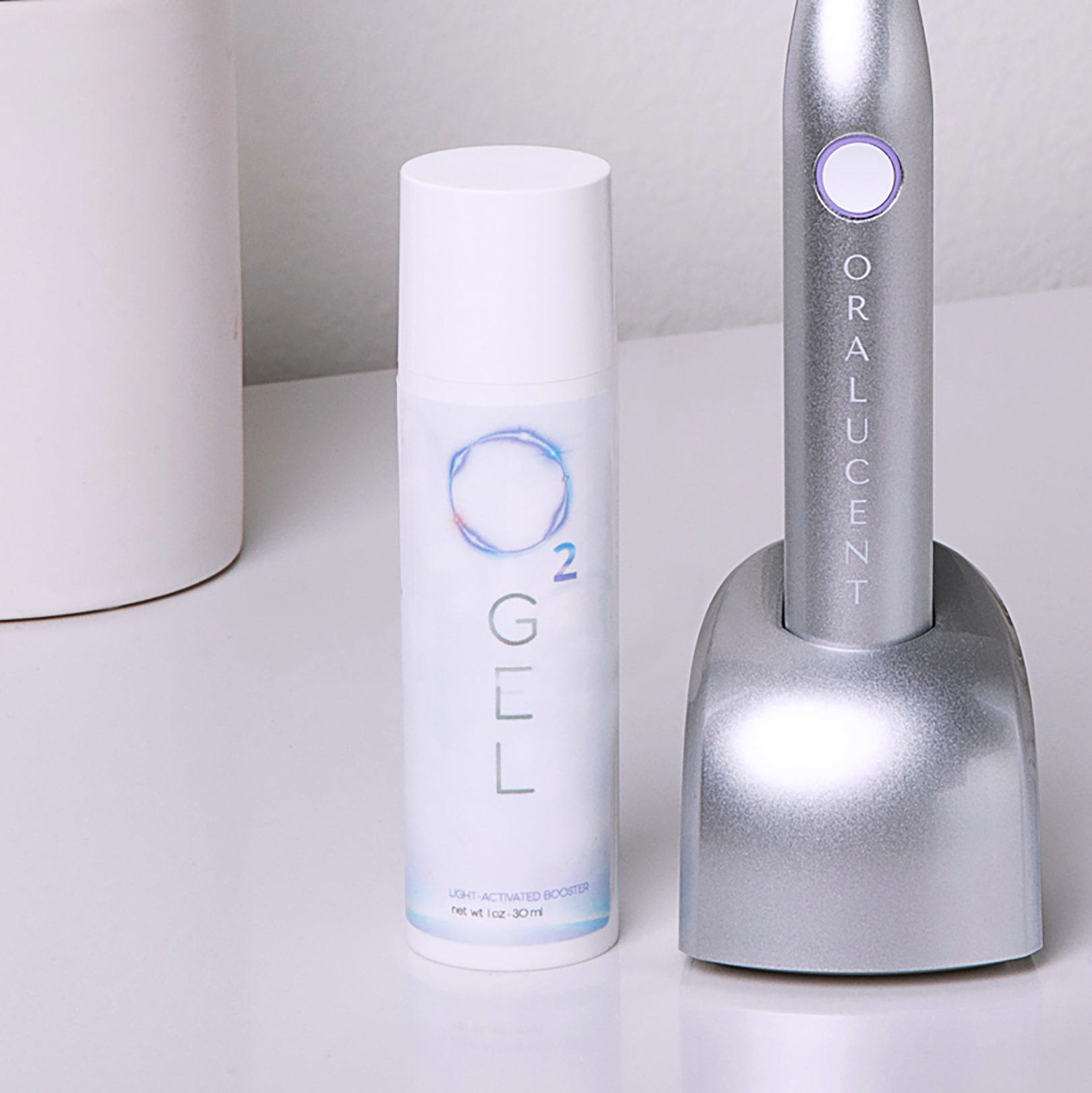 Oralucent O2 Gel - Light-activated Teeth Whitening Booster